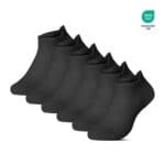 Comfortable black sneaker socks with heel flap, perfect for everyday wear and sports.